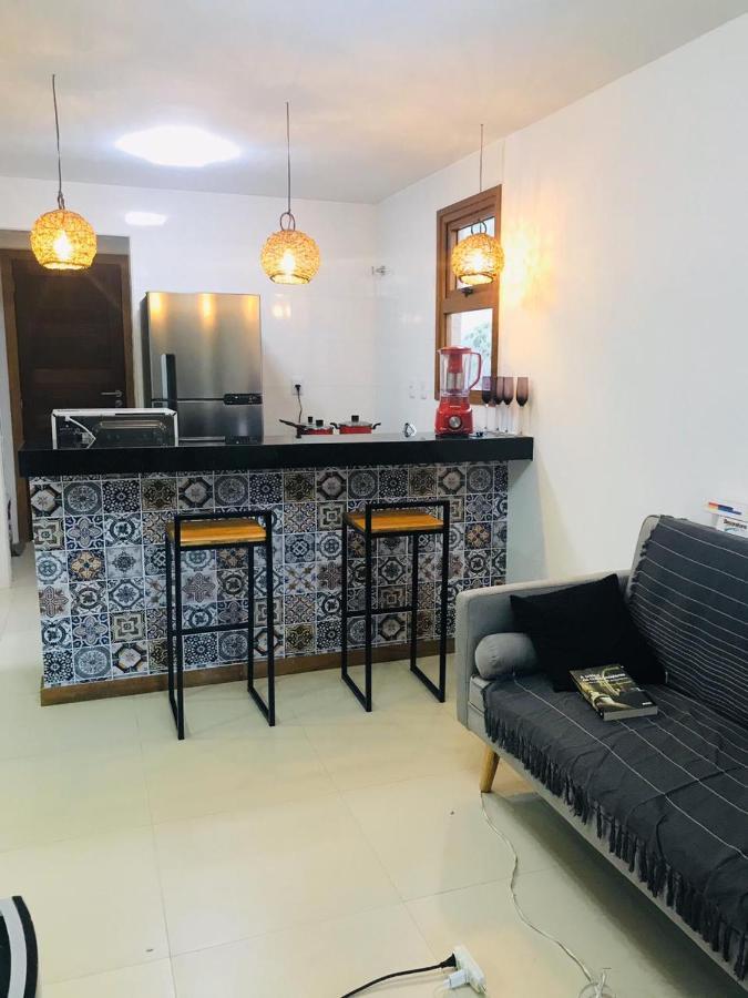 Casa Temporada, Vento Leste, *