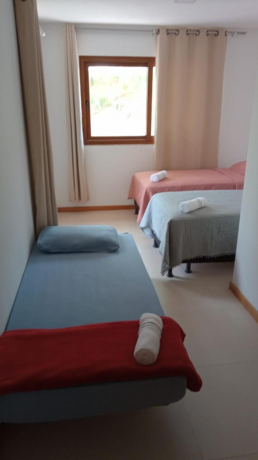 Casa Temporada, Vento Leste, *